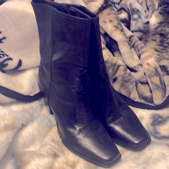 @kathystreetlynn - Picture 1 of 1